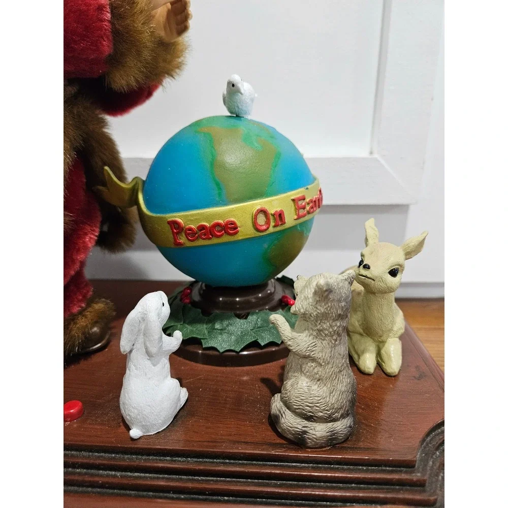 Holiday Time Peace on Earth Animated Musical Santa Woodland Forest Animals Boxed